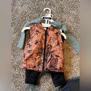 Dinosaur Vest set NWT